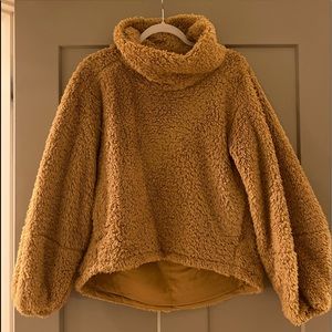 authentic Lululemon sherpa sweatshirt